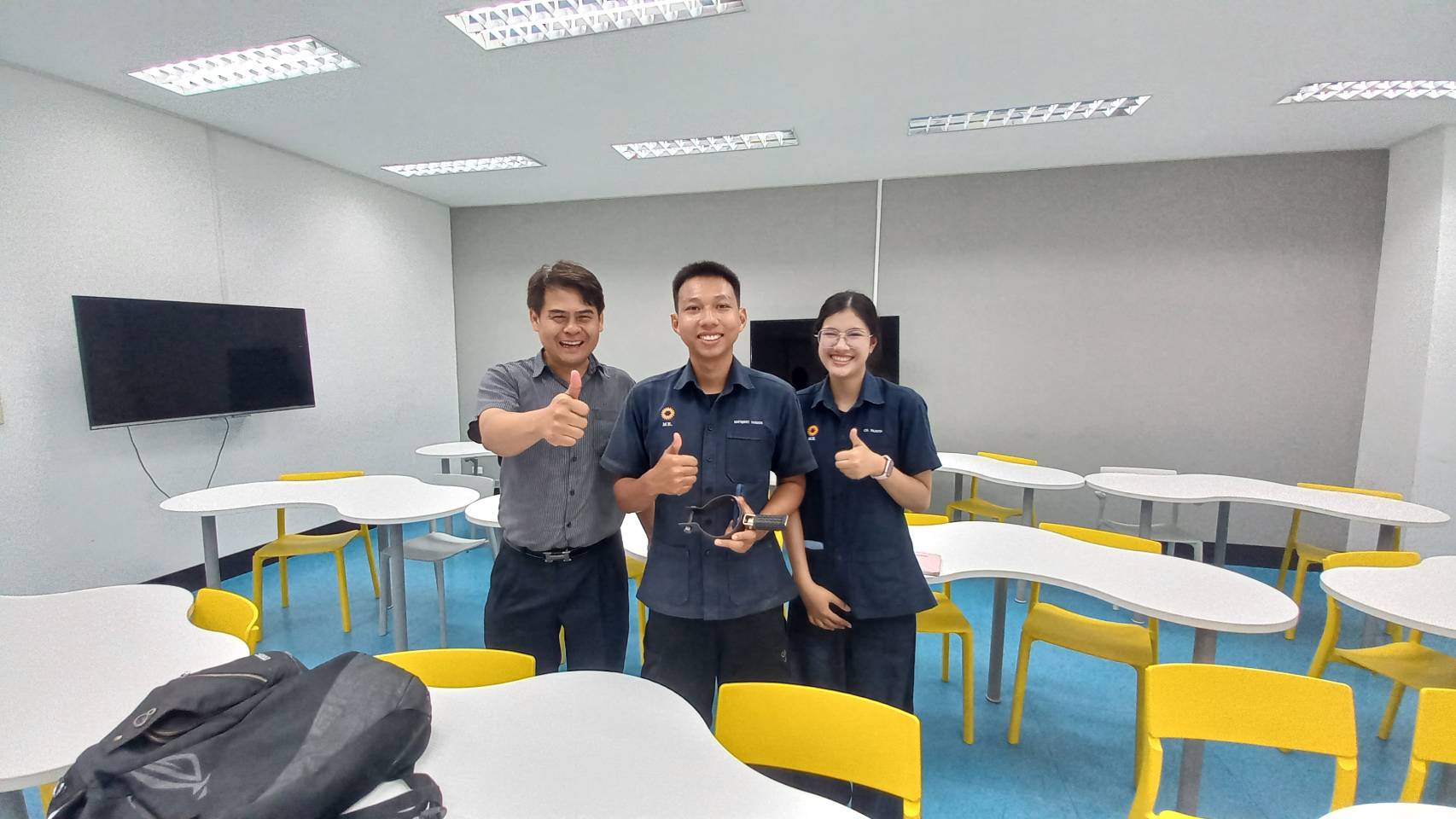 นักศึกษาวิศวกรรมเครื่องกล มรภ.เพชรบุรี นำเสนอผลงานเท้าเหยียบพะอง
